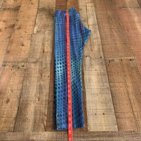 Koral active wear womens size small leopard print workout leggings in blue - Picture 9 of 9